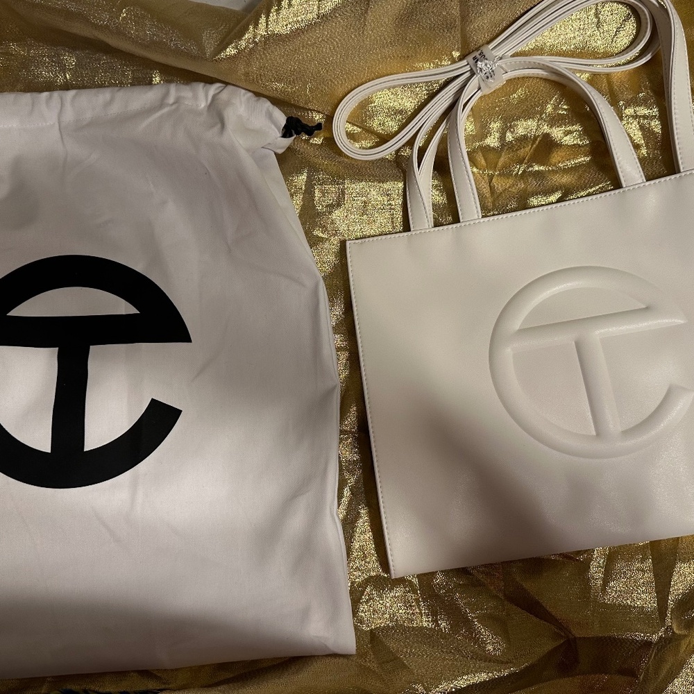 New large Purse/ bag with dust bag